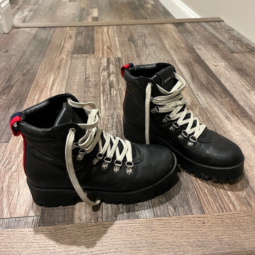 Steve Madden boots size 7.5